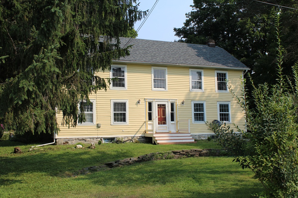 Stately 1780’s Centerhall