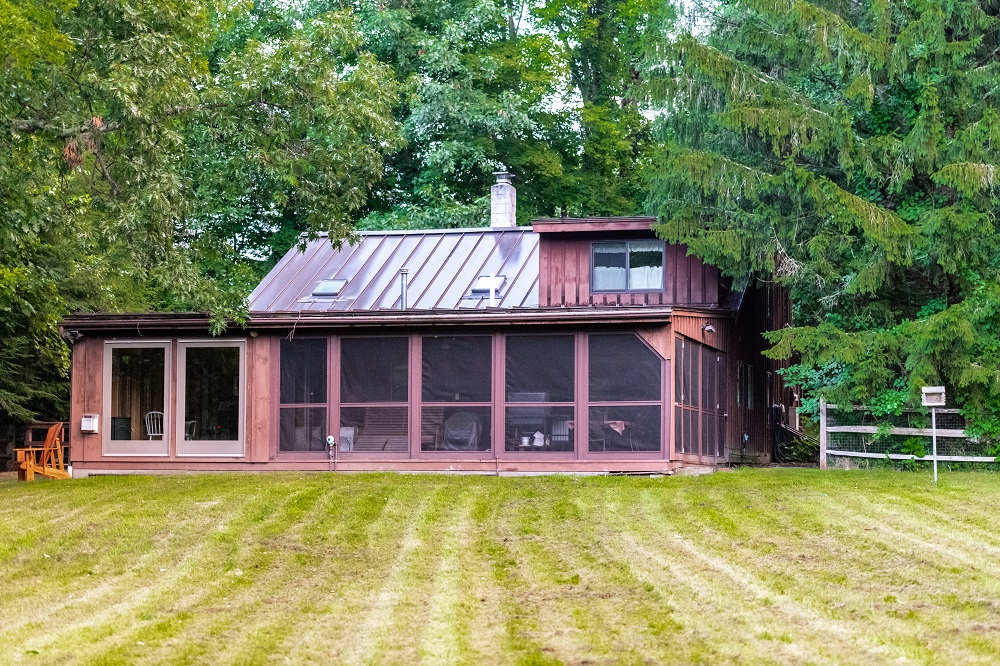 Creek side Contemporary