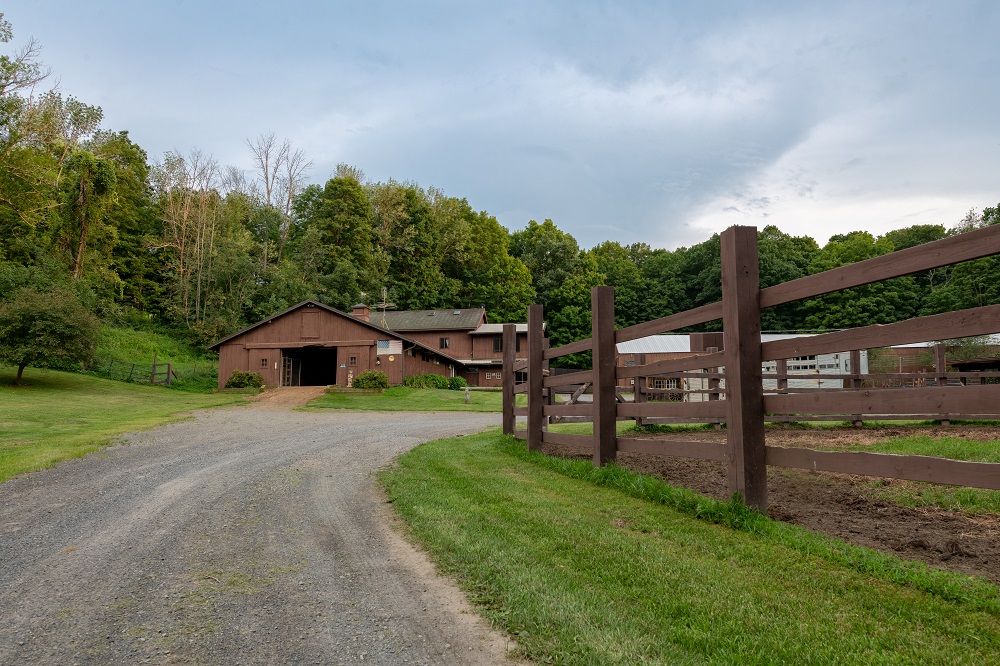 Turn-key Horse Facility